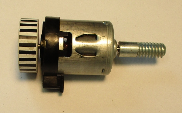 DC MOTOR / RS365SH / MD107-M36 / F/W 30mm D x 9mm THICK / WORM LENGTH 28.53mm / STRIPED / PS 2 BKT