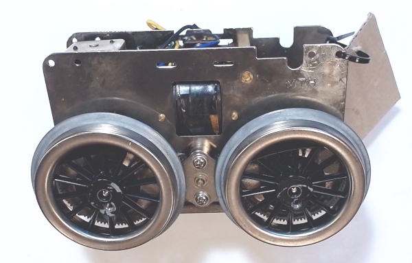 MOTOR BLOCK / COMPLETE / TRADITIONAL W/E-UNIT / BLACK SPOKED WHEELS / LARGE HOLE WHEEL / REFURBISHED / NO WEAR / TINPLATE STANDARD GAUGE 392 & 400E