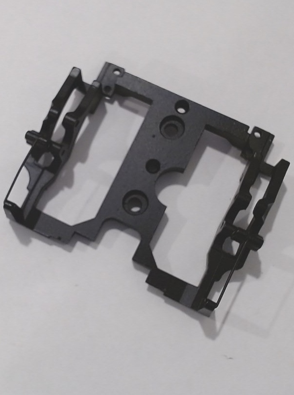 MOTION HANGER / BLACK / PREMIER ESE HUDSON 4-6-4