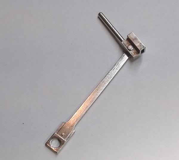 MAIN ROD & CROSSHEAD ASSEMBLY / LH / NICKEL / RAILKING GENERAL 4-4-0