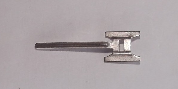 CROSSHEAD / NICKEL / STAMPED METAL / RAILKING STARTER 2-6-0