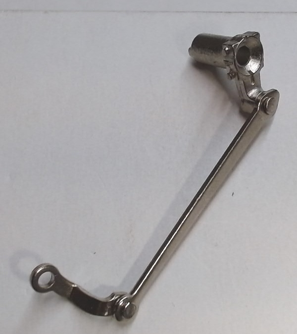 ECCENTRIC ROD ASSEMBLY / RH / NICKEL / RAILKING 0-8-0