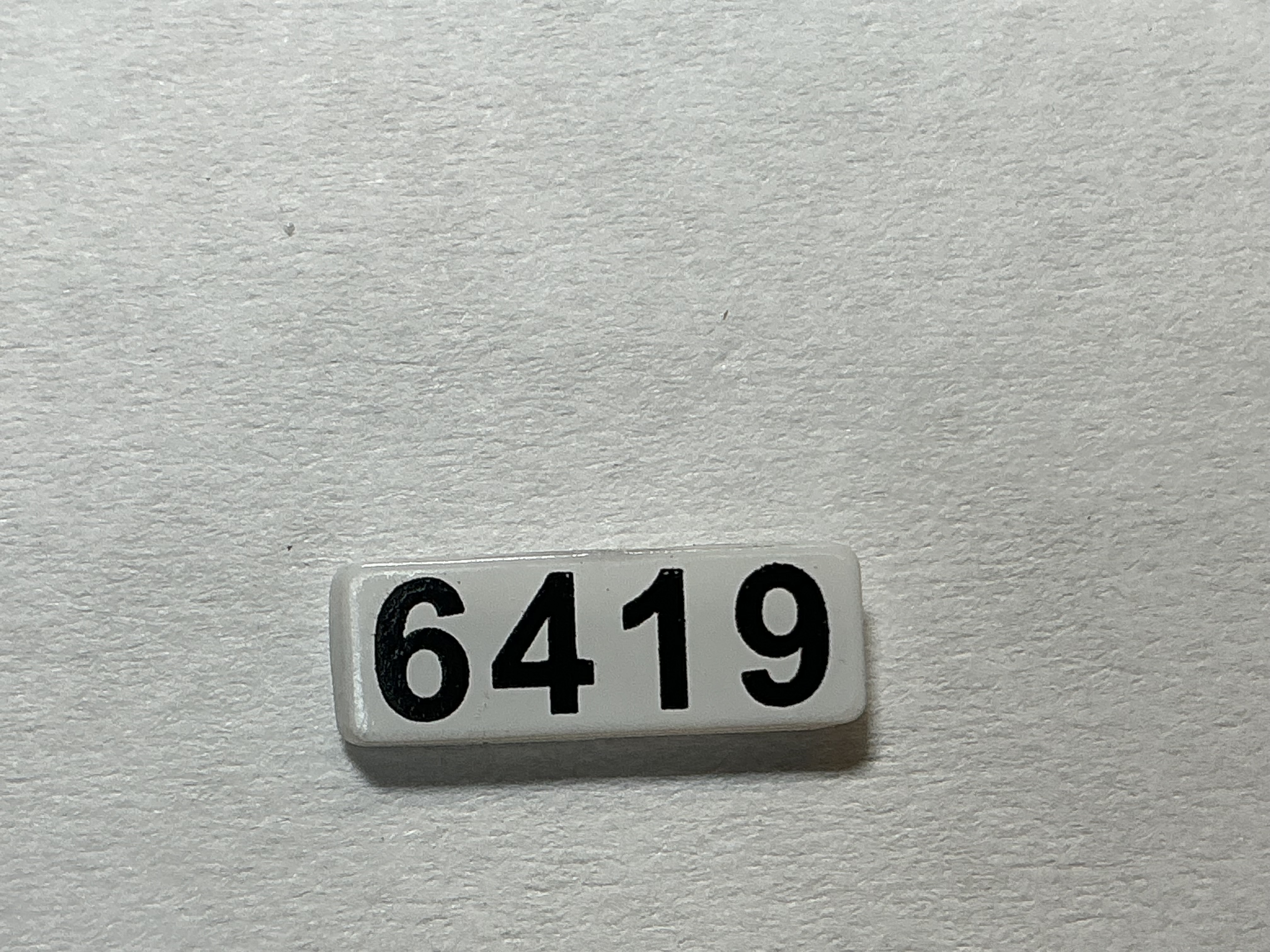 NUMBER BOARD / RH OR LH / FRONT OR REAR / #6419 / PREMIER GP-40