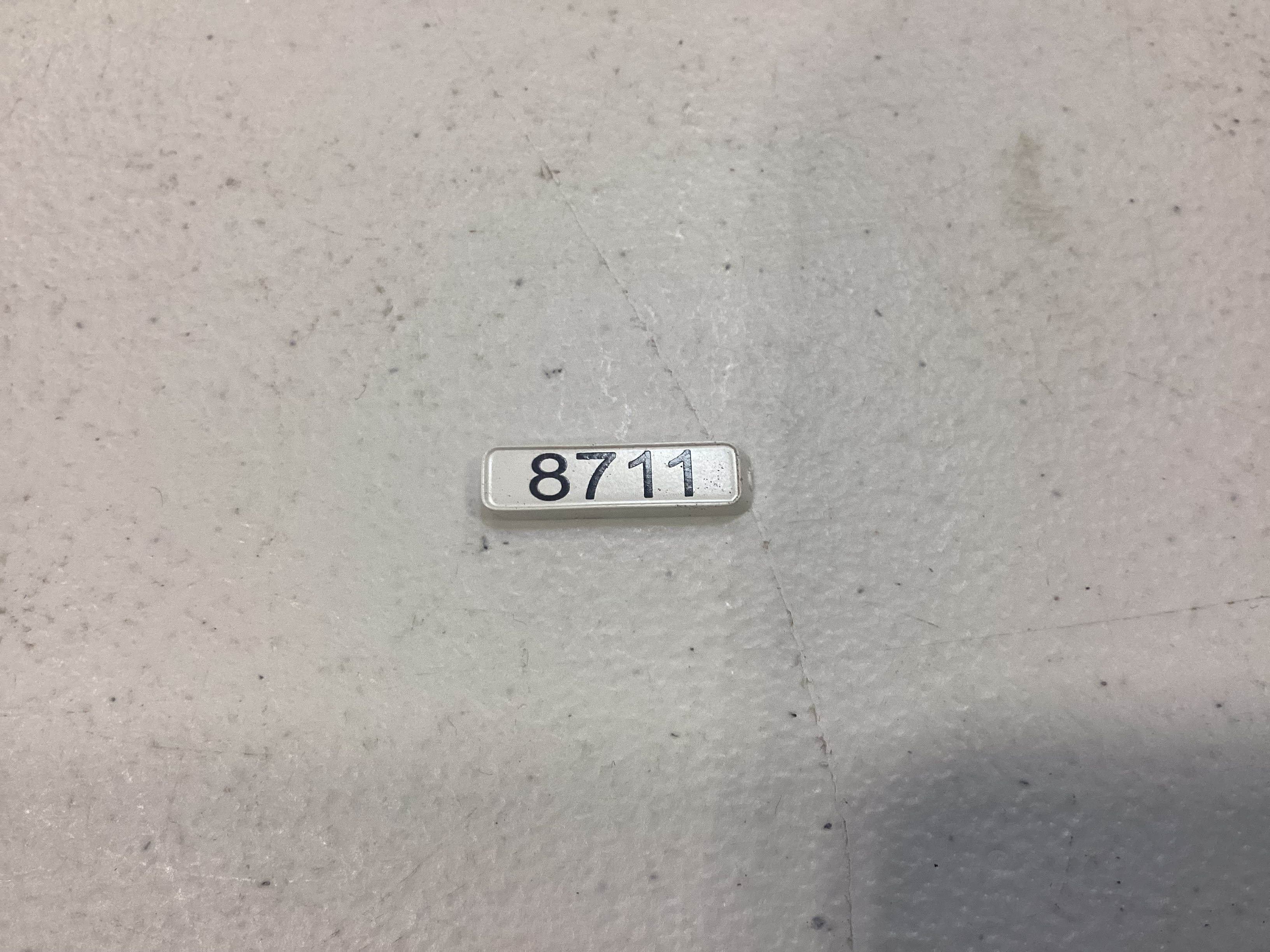 NUMBER BOARD / REAR / LH OR RH / #8711 / NARROW NOSE /RAILKING ONE GAUGE DASH-8