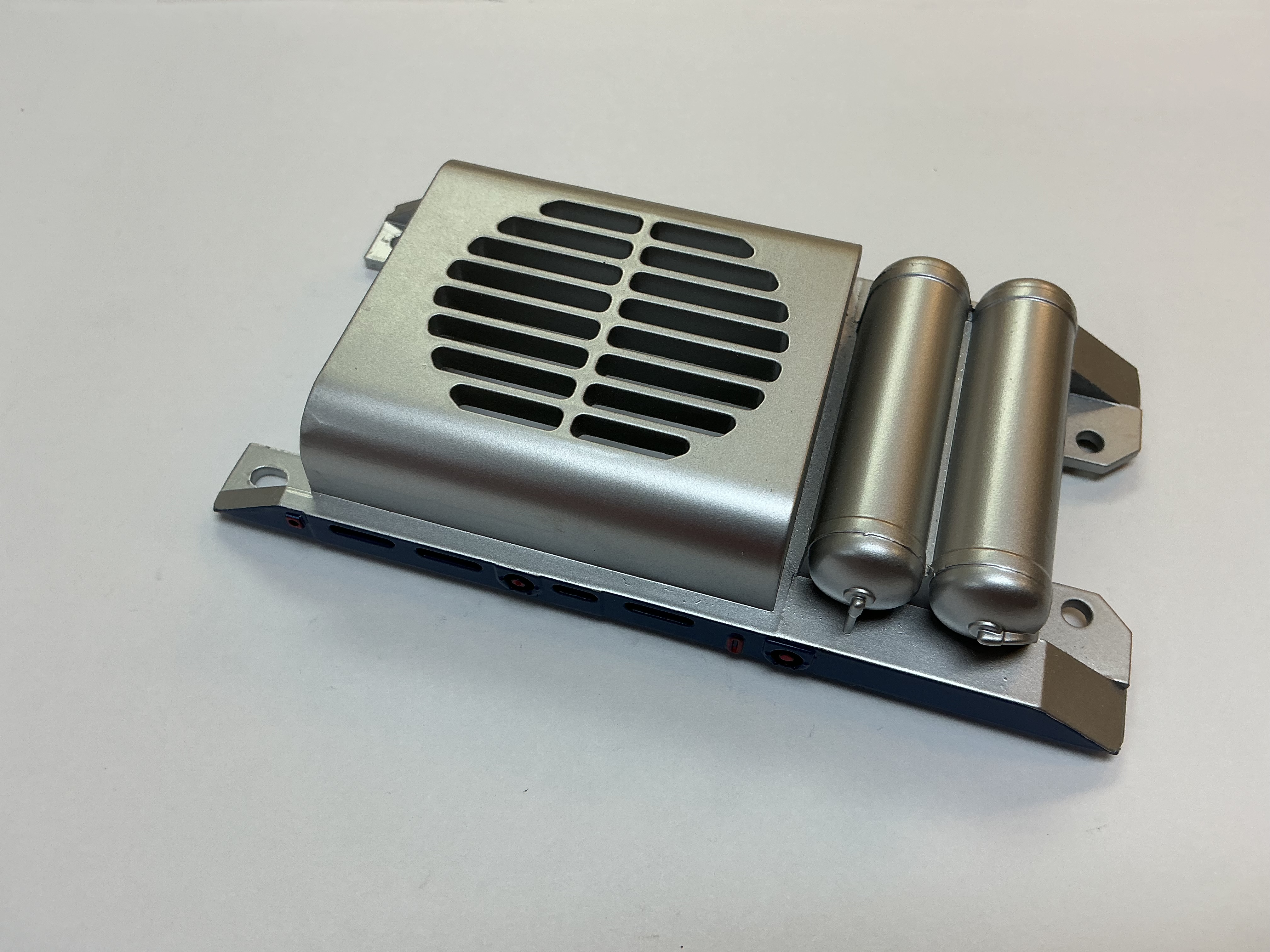 FUEL TANK / PROTOSOUND 2 / SILVER W/BLUE STIPE / PREMIER GP-9 & GP-7