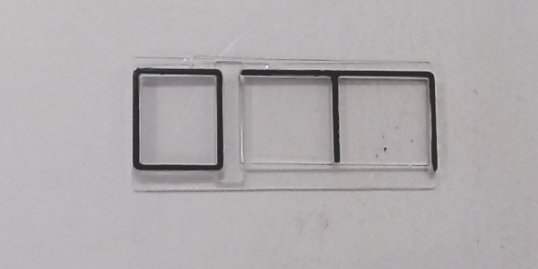 WINDOW / CAB / RH / W/BLACK TRIM / HO SCALE TRIPLEX 2-8-8-8-2