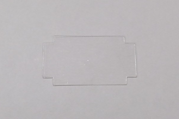 WINDOW / DOOR / CLEAR / 18MM X 32MM / RAILKING OPERATING GAS STATION
