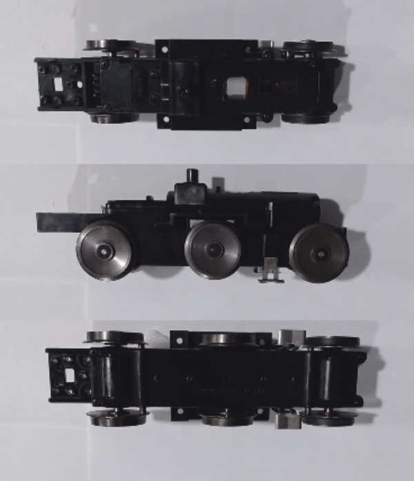 6-WHEEL TRUCK / POWERED / BLACK FLYWHEEL / FRONT / RAILKING ONE GAUGE DASH-8 (6-WHL)