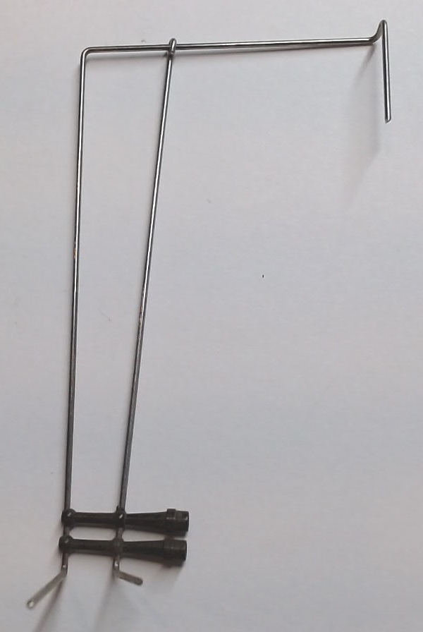 HANDRAIL / BOILER / RH / W/STANCHIONS / NICKEL / RAILKING CAMELBACK