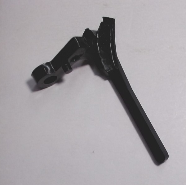 BRAKE SHOE / RH LONG / RAILKING ONE GAUGE TRIPLEX