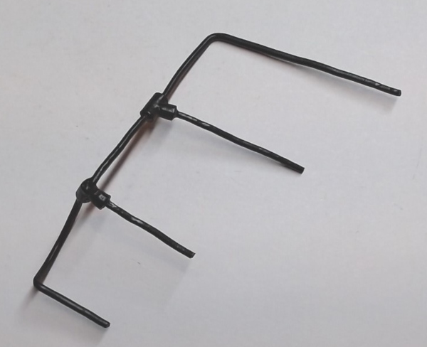 HANDRAIL / PILOT / LH / BLACK / RAILKING ONE GAUGE TRIPLEX 2-8-8-8-2