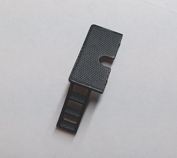 LADDER / BOILER FRONT TO PILOT / RH / HO SCALE MIKADO