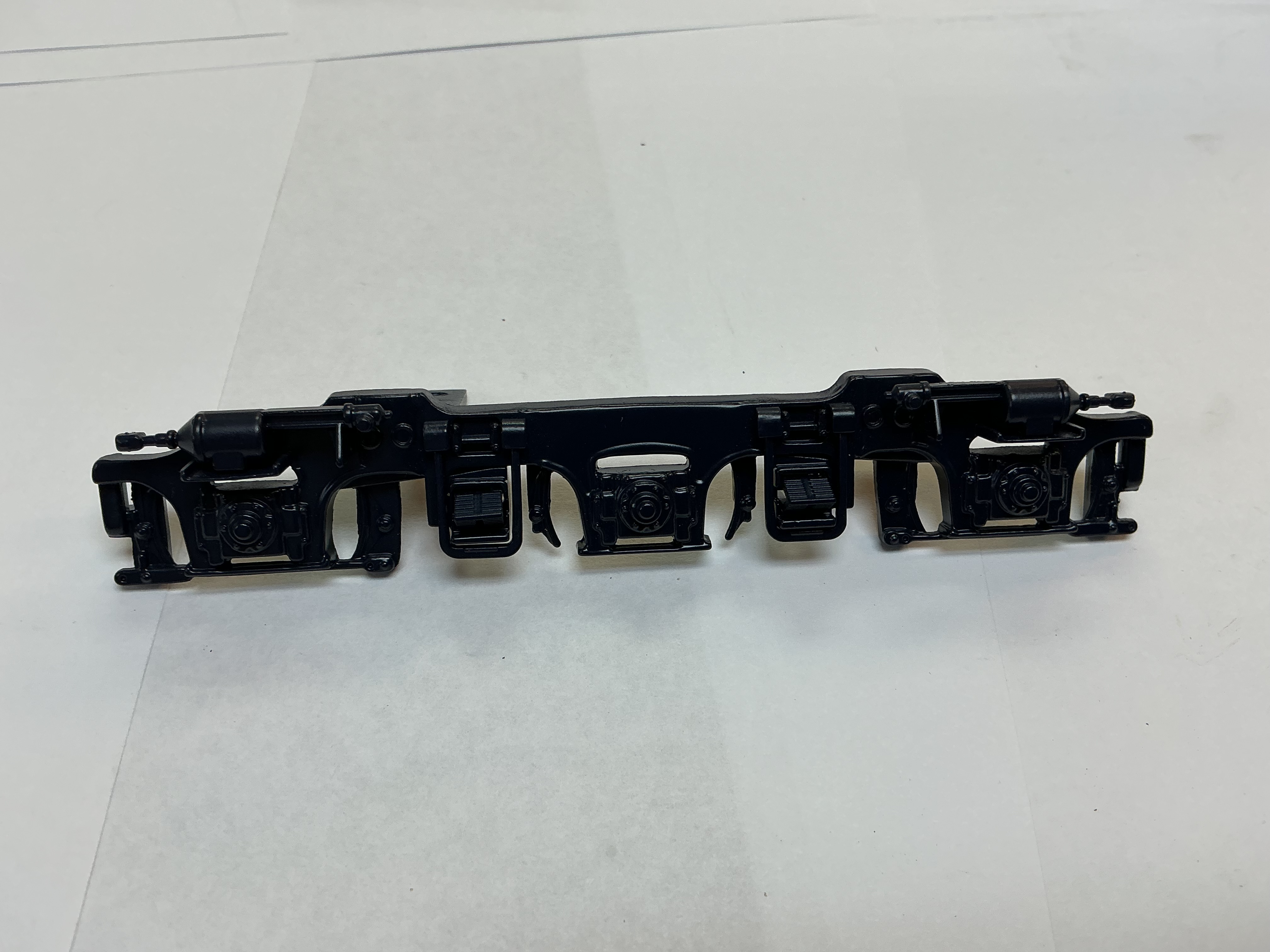 SIDE FRAME / 3-AXLE / RF & LR / BLACK / PS 3 / PREMIER E-8 ABA