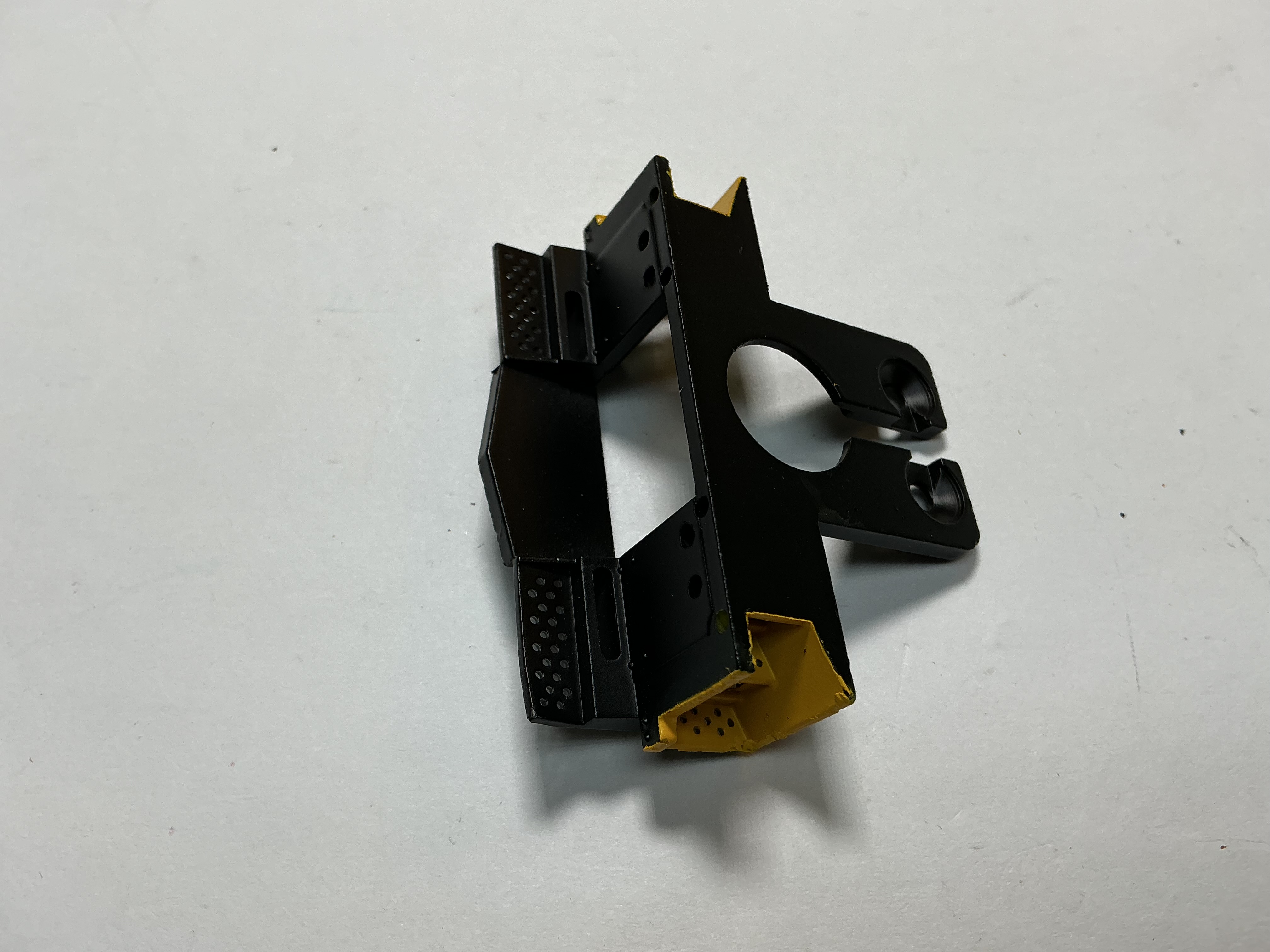PILOT / 2 HOLE / BLACK W/YELLOW STEPS / NO CUT LEVER OR BRAKE HOSES / PREMIER SD24