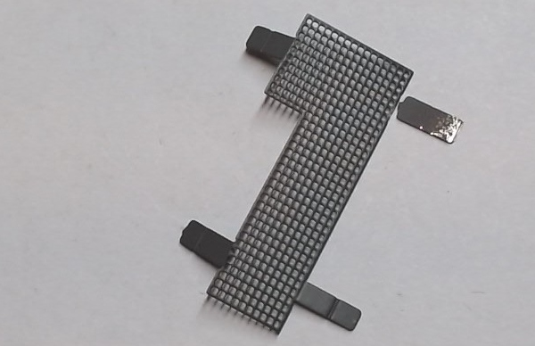 VENT SCREEN / L-SHAPED / PHOTO ETCHED / LR & RF / PREMIER DD40AX