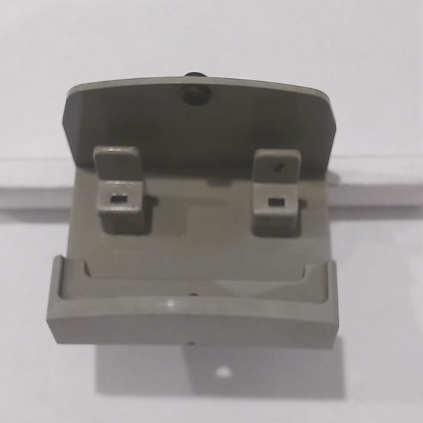 CAB INTERIOR / GRAY / CENTER INTERIOR LAMP / PREMIER GENESIS