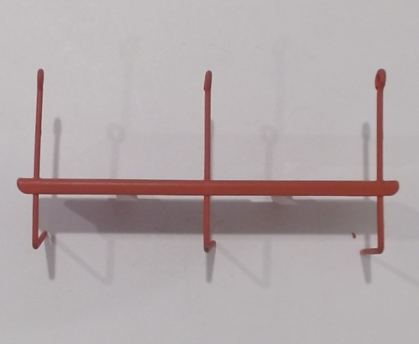 STANCHIONS / W/WALKWAY / ORANGE / REAR (3 STANCHIONS) / PREMIER FM TRAINMASTER