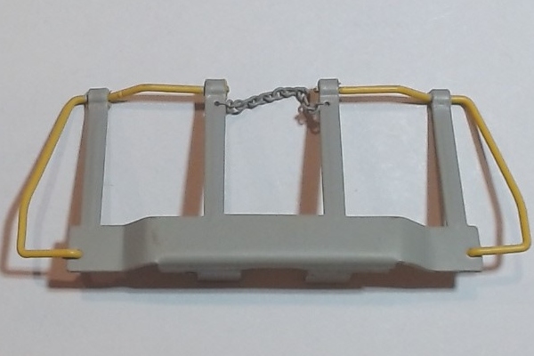 HANDRAIL / FRONT & REAR / D&H YELLOW & GRAY / PREMIER GP38-2