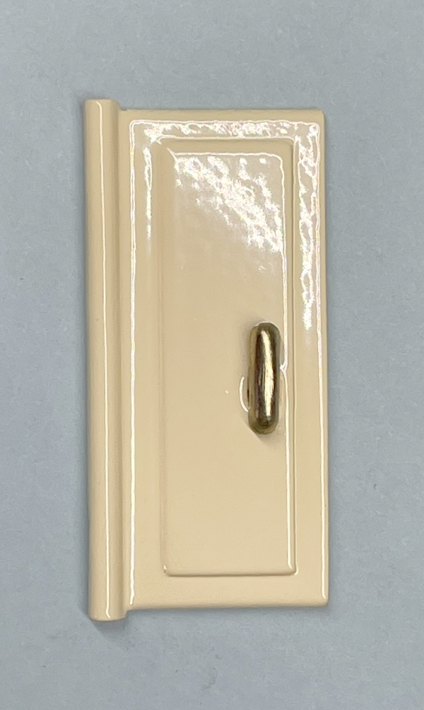 DOOR / LEFT/ IVORY W/BRASS HANDLE / TINPLATE STANDARD GAUGE 214R
