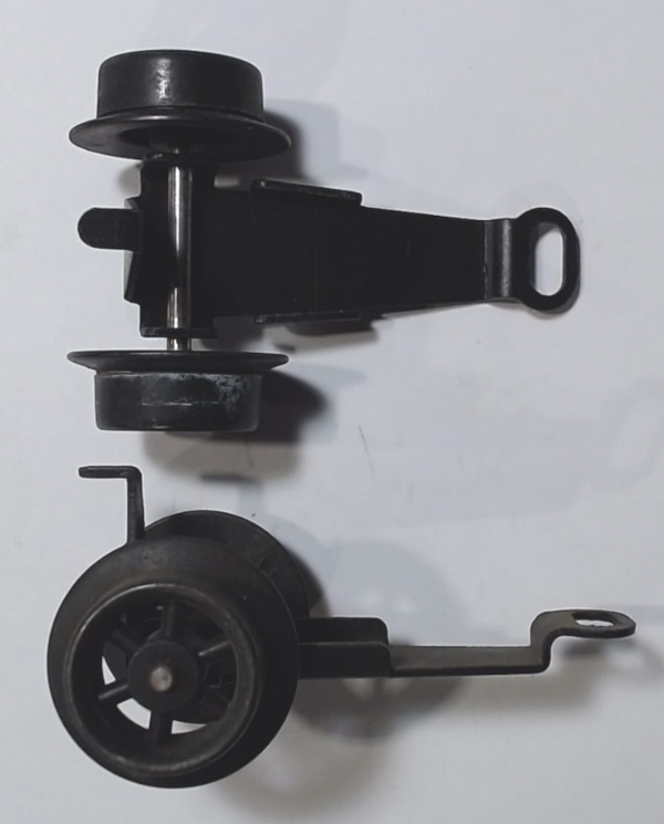 2-WHEEL TRAILING TRUCK / W/BLACK SPOKED WHEELS / TINPLATE O GAUGE 263