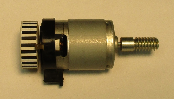 DC MOTOR / RS385PH / MD008-M15 / F/W 30mm D x 9mm THICK / WORM LENGTH 25.48mm / STRIPED / PS 2 BKT