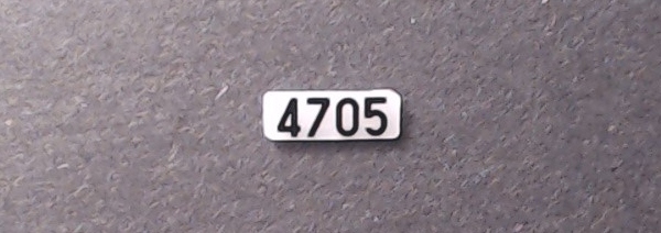 NUMBER BOARD / RR & LF / C&NW #4705 / PREMIER GP38-2 