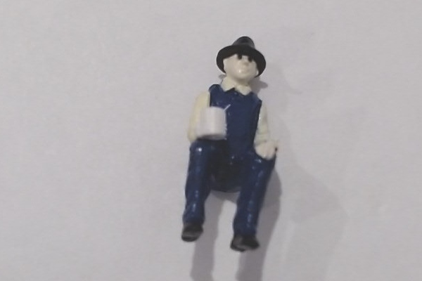 FIGURE / BRAKEMAN / SEATED / PREMIER CABOOSE