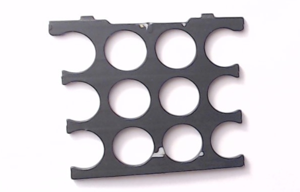 BRACKET / PIPE HOLDER / HOLDS PIPES IN PLACE / HO SCALE DASH-9