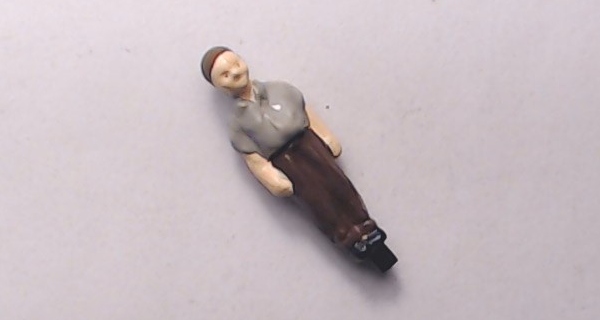 FIGURE / STANDING BOY / BROWN PANTS W/GRAY SHIRT / RAILKING OPERATING STATION PLATFORM