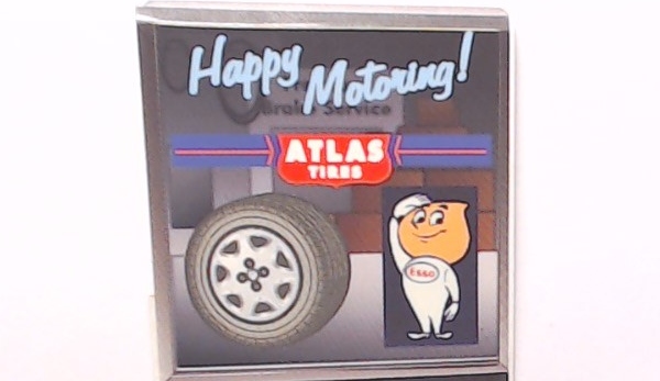 SIGN / INTERIOR / HAPPY MOTORING W/ATLAS & ESSO LOGOS / RAILKING OPERATING GAS STATION