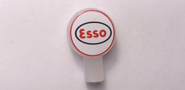 SIGN GLOBE / GAS PUMP / ESSO / OPERATING GAS STATION