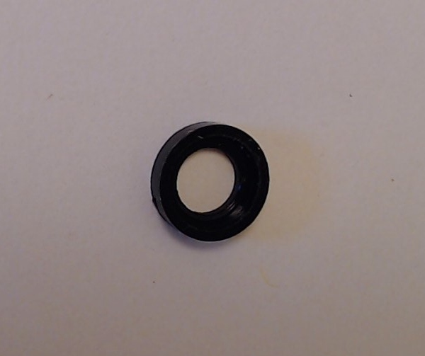 CUP WASHER / PLASTIC / 8.4mm O.D. x 4.9mm I.D. x 1.8mm THICK / COUPLER T-BAR WASHER