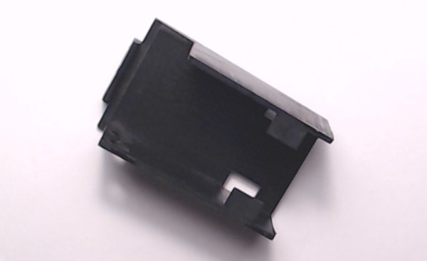 BRACKET / 9V BATTERY / VERTICAL MOUNT 