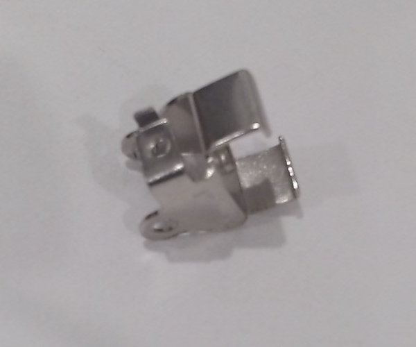 BRACKET / PICK UP / TINPLATE STANDARD GAUGE & O GAUGE CARS