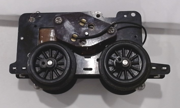 MOTOR BLOCK / TRADITIONAL / AC MOTOR / W/O E-UNIT / BLACK SPOKED WHEELS / TINPLATE O GAUGE 263 / 263E