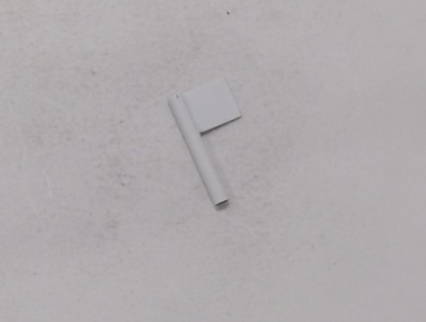 FLAG / WHITE / TINPLATE STANDARD GAUGE & O GAUGE / 390-74