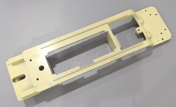 FRAME / DIE-CAST / PRIMED CANARY YELLOW / TINPLATE STANDARD GAUGE 390 / 1390E / 2390E